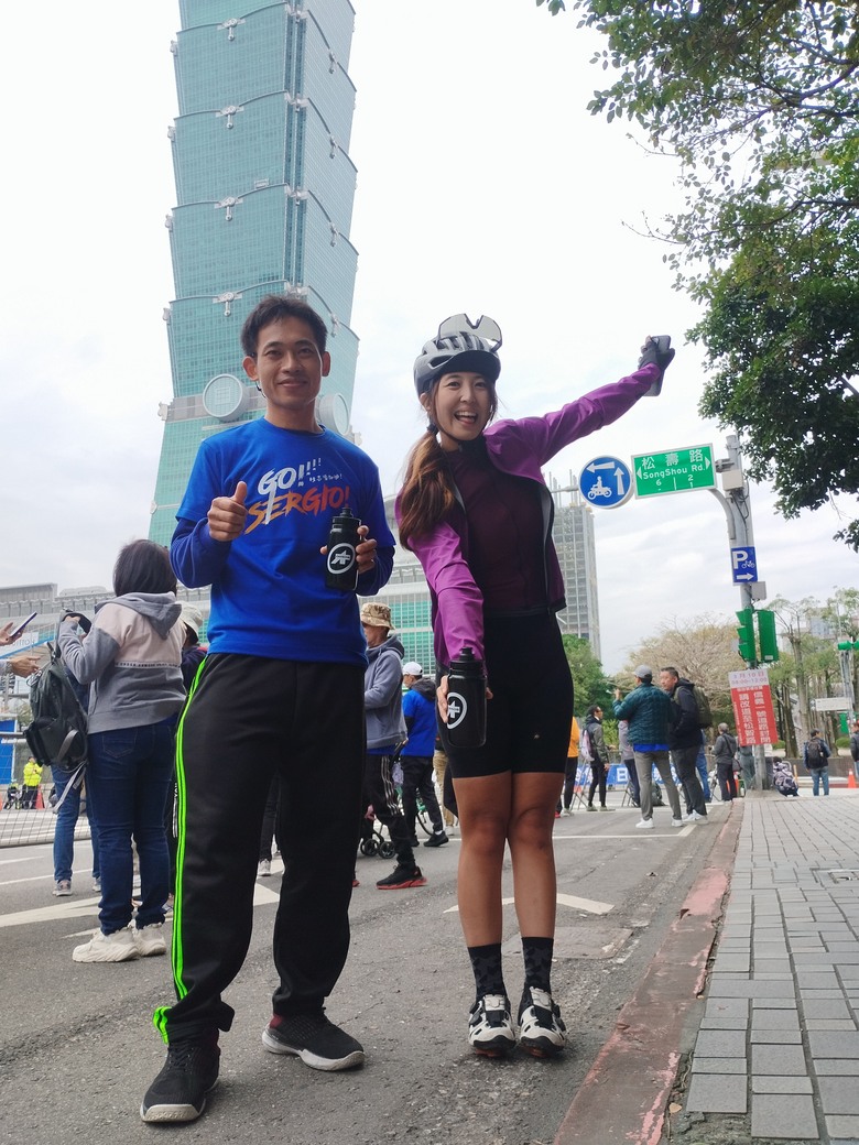 點我看大圖 謝謝大家幫我找回單車,當我人生不如意,靠單車翻轉台灣阿甘正傳學習阿甘精神,也感謝台灣媒體幫我採訪感動故事