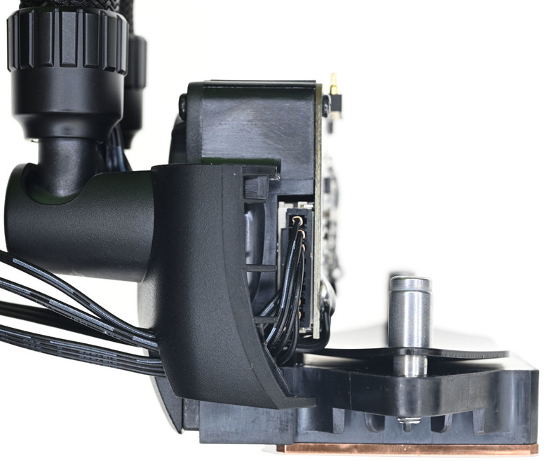 點我看大圖 ARCTIC Liquid Freezer III 420 A-RGB一體式水冷散熱器開箱