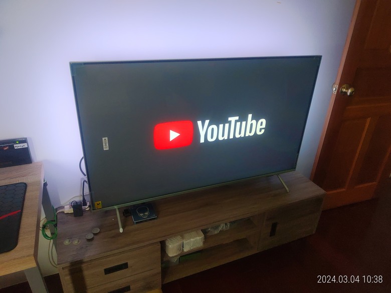 Ambilight (流光溢彩)初體驗（PHILIPS-55PUH8528）