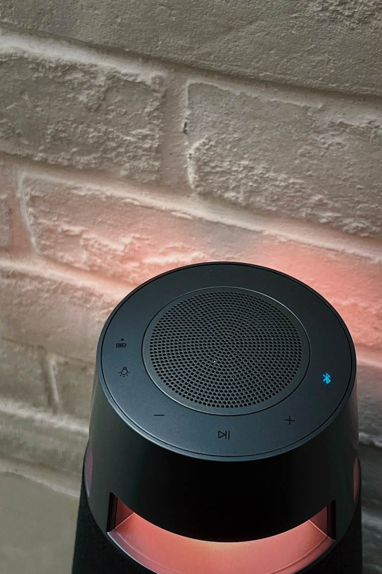 有音質又有顏質的LG XBOOM 360全景聲藍牙音響開箱