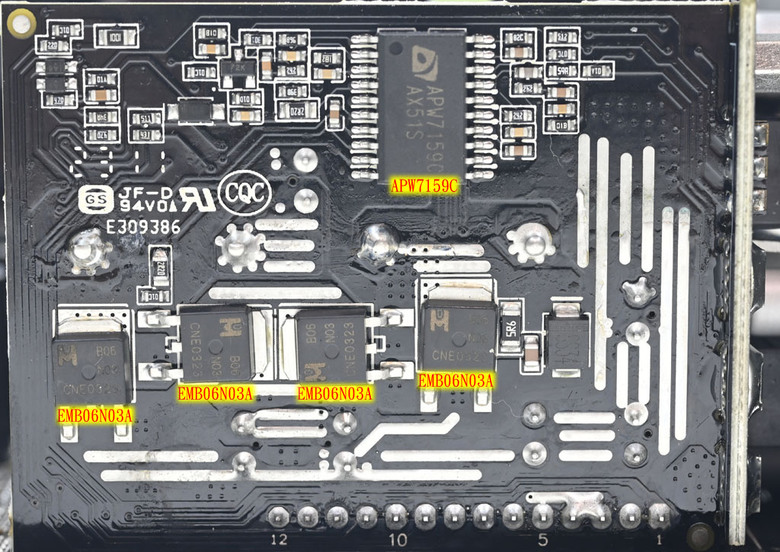 點我看大圖 thermaltake TOUGHPOWER GF A3 ATX 3.0 1050W金牌全模組化電源開箱
