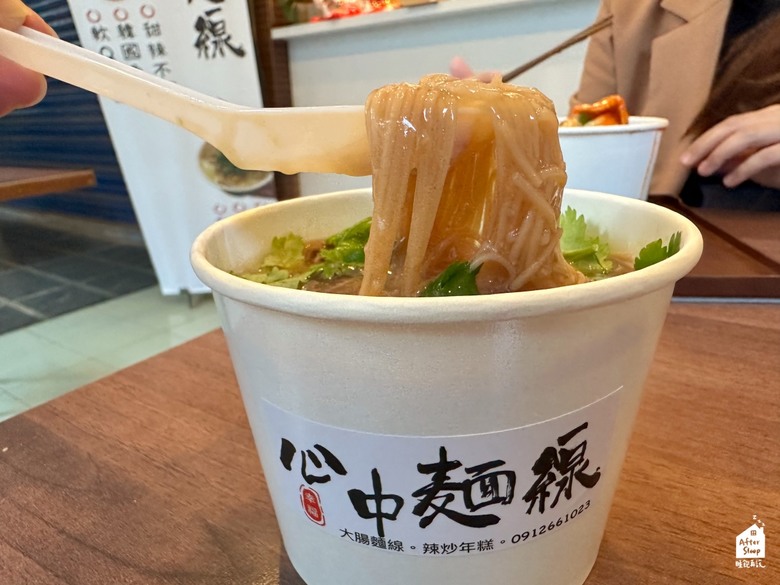 點我看大圖 高雄苓雅|心中麵線_令人滿足的大腸麵線與韓式辣炒年糕
