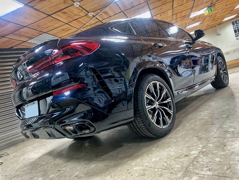 [開箱圖多]小改款BMW X6 40i Msport 分享訂車交車的喜悅~更新黑化包膜