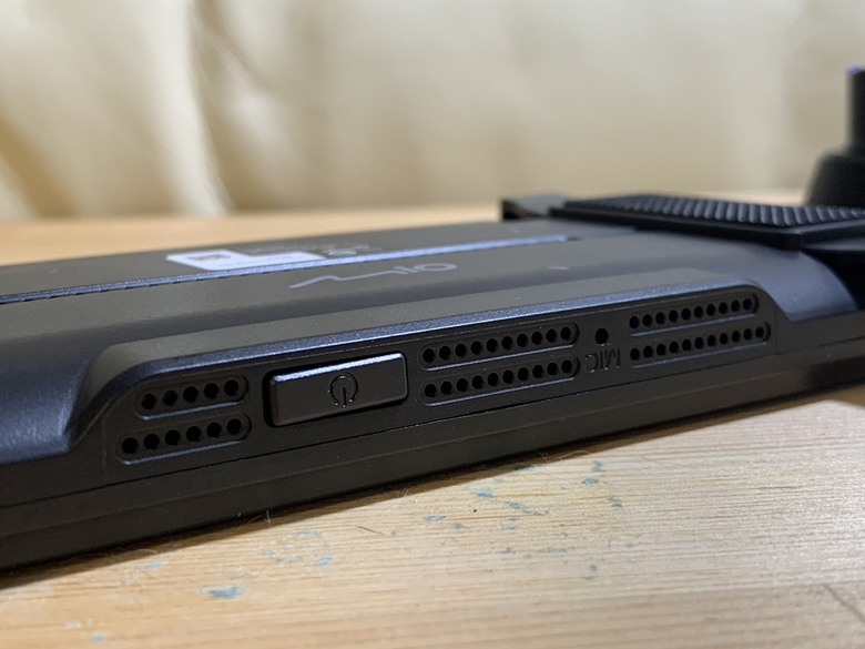 分享安裝、實測Mio R810D 前後雙鏡後視鏡型行車記錄器