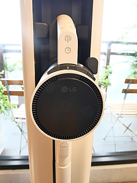 平面掃拖、角落強吸、一機雙功、全家輕鬆 —《LG CordZero ™清空塔｜吸塵器＋掃地機器人雙重奏體驗會》心得分享