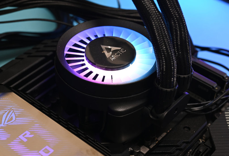 點我看大圖 ARCTIC Liquid Freezer III 420 A-RGB一體式水冷散熱器開箱