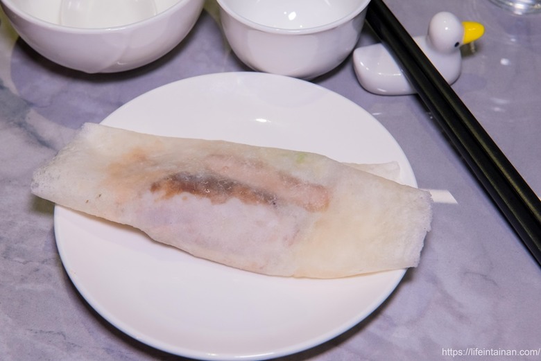 【臺南美食】清明期間限定4~6人份潤餅套餐(需預約),把烤鴨、烏魚子、海陸食材包進去,精緻型潤餅,還有平日外帶限定的外帶小鴨~玥圓坊潤餅三重奏 - 南人幫