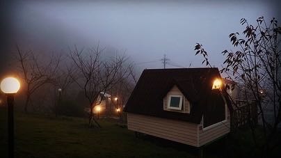 雨天露營／北部高海拔雲霧環繞營地