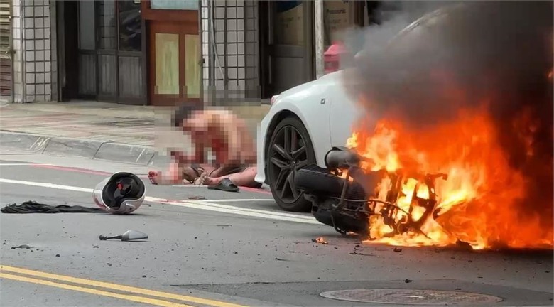 新埔機車追撞，發爐起火，一死一重傷