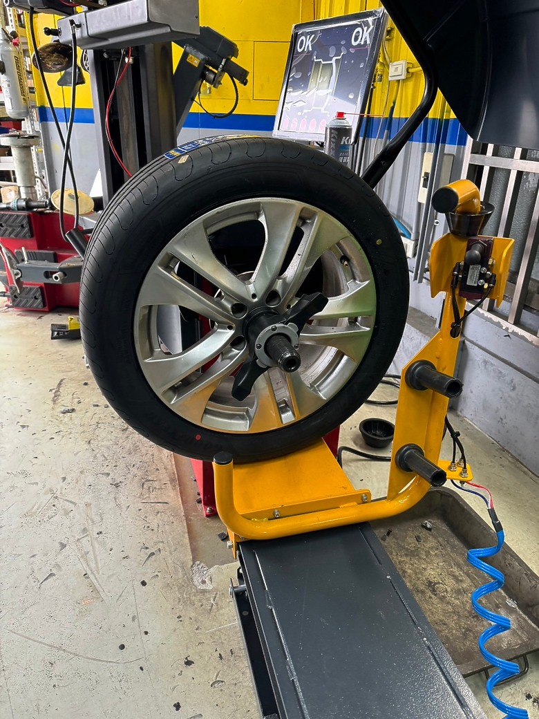 點我看大圖 【體驗】固特異Assurance ComfortTred – 踩著魔毯前行