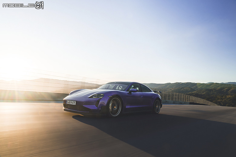 【國內售價公佈】破千匹、破千萬、2.2秒破百,Porsche Taycan Turbo GT正式發表!