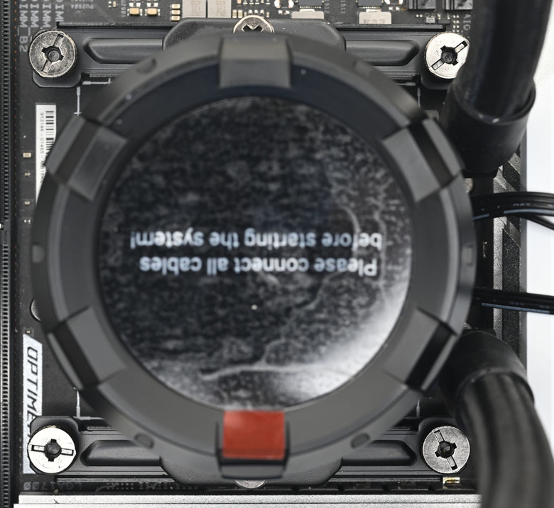 點我看大圖 ID-COOLING SL240一體式水冷散熱器開箱