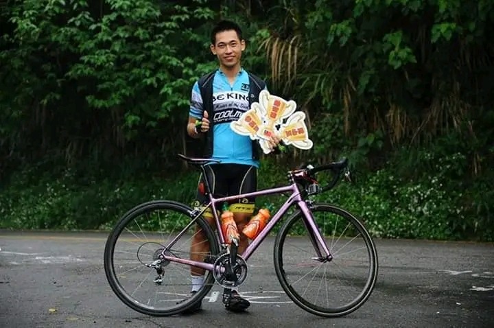 點我看大圖 謝謝大家幫我找回單車,當我人生不如意,靠單車翻轉台灣阿甘正傳學習阿甘精神,也感謝台灣媒體幫我採訪感動故事