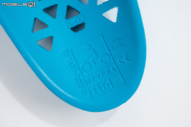 西班牙海外試駕裝備開箱｜想去日本騎車賞櫻？氣溫5~15度騎車裝備該怎麼挑？