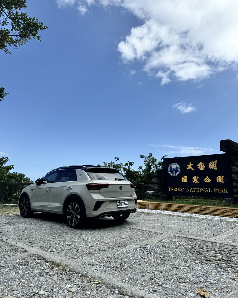 VW Volkswagen T-ROC 330 R-LINE一年&3萬公里使用心得與花費分享