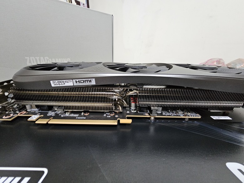 顯示卡不只玩遊戲，還能用AI來解答疑難雜症~ ZOTAC GAMING RTX4080 SUPER Trinity開箱及測試