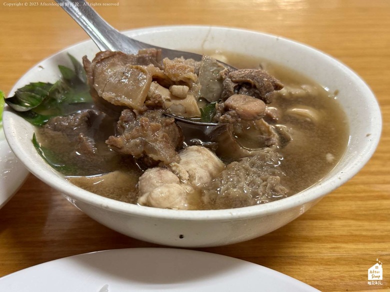 屏東新埤｜牛肉友＿南州交流道下來五分鐘的超人氣牛雜湯