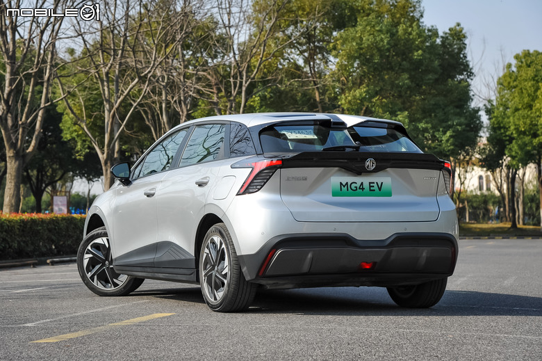 MG4 EV 中國試駕+400公里長程電耗測試|將成為台灣電動車市場的話題製造者!