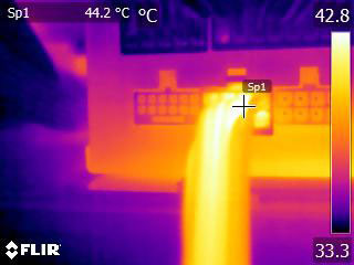 點我看大圖 thermaltake TOUGHPOWER GF A3 ATX 3.0 1050W金牌全模組化電源開箱