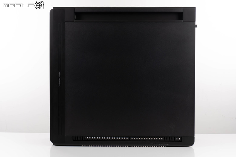 華碩 ProArt PA602 創作者機殼實組 以大容量/高效散熱搭配貼心設計打造的創作基地