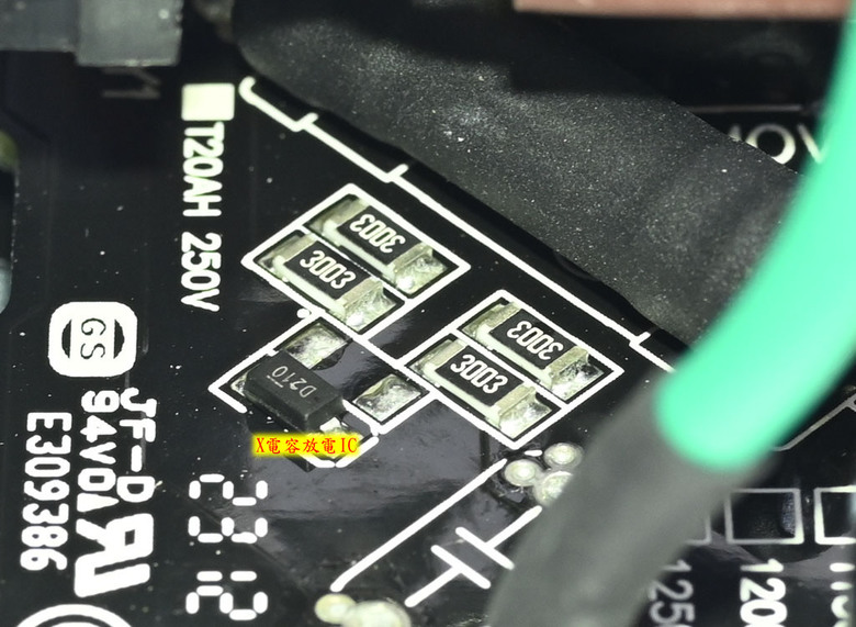 點我看大圖 thermaltake TOUGHPOWER GF A3 ATX 3.0 1050W金牌全模組化電源開箱