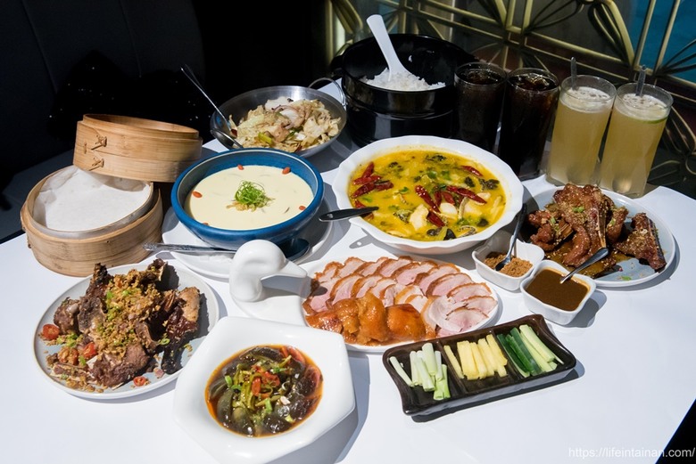 滿玥軒金湯酸菜黑魚~【臺南美食】在安平的中式料理餐廳“金湯酸菜黑魚”,客家酸菜與主廚金湯熬煮,再搭配烤鴨和經典菜色魚躍龍門4人套餐 - 南人幫