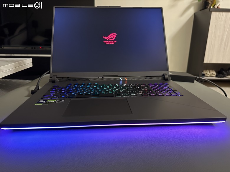 感謝台積電買單 ASUS ROG Strix G814JVR G18 (2024 ) 不專業微開箱