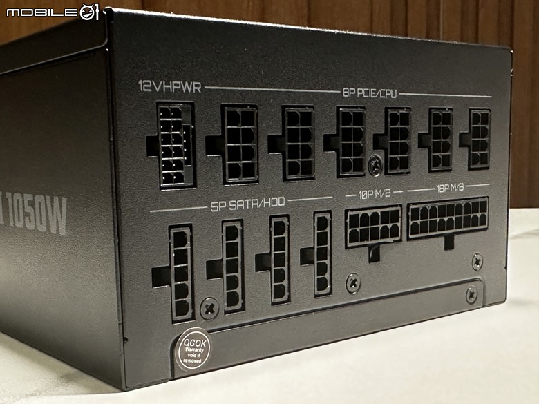 酷碼科技 GX III 1050 GOLD ATX 3.0電源