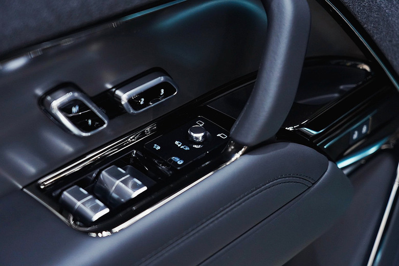 分享：2023年式 Range Rover Sport Dynamic P400