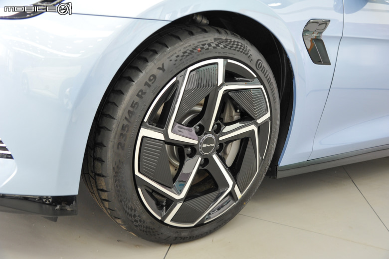 BYD Seal 比亞迪海豹中國試駕｜號稱Model 3最大對手是否真有實力？
