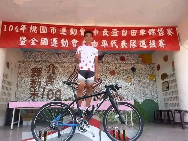 點我看大圖 謝謝大家幫我找回單車,當我人生不如意,靠單車翻轉台灣阿甘正傳學習阿甘精神,也感謝台灣媒體幫我採訪感動故事