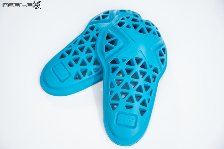 西班牙海外試駕裝備開箱｜想去日本騎車賞櫻？氣溫5~15度騎車裝備該怎麼挑？