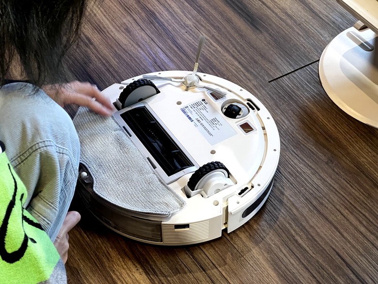 LG CordZero™清空塔 雙效合一 清潔與美觀兼具的好幫手！