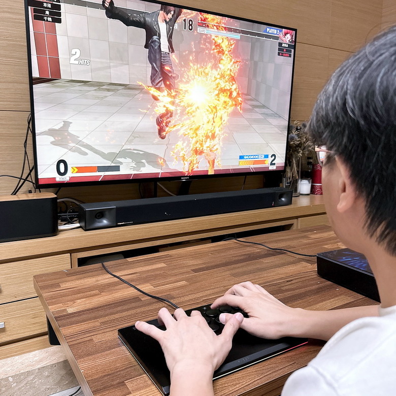 Razer Kitsune - 超纖薄、超精準、快速出招,讓您成為格鬥高手