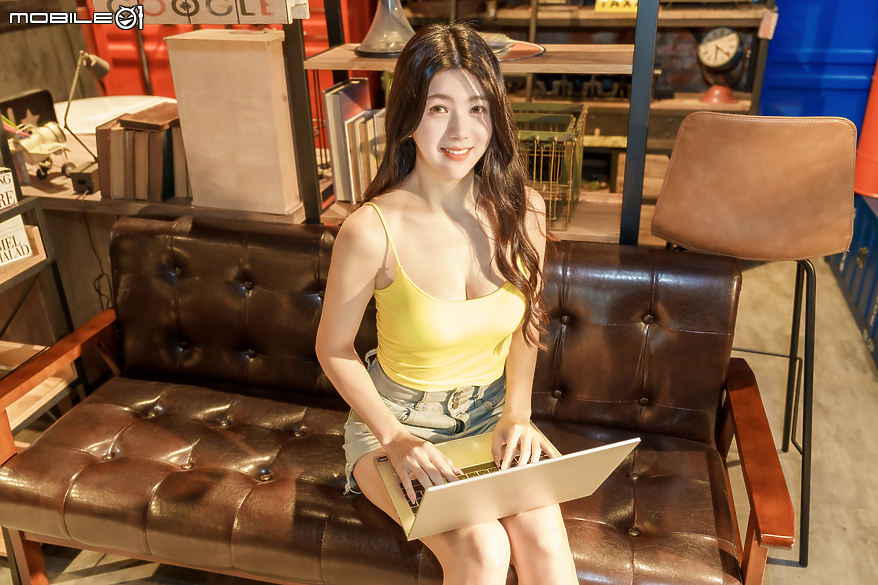 點我看大圖 Razer Blade 14 Mercury Edition 2024 實測報告|自由切換玩家與創作者效能模式