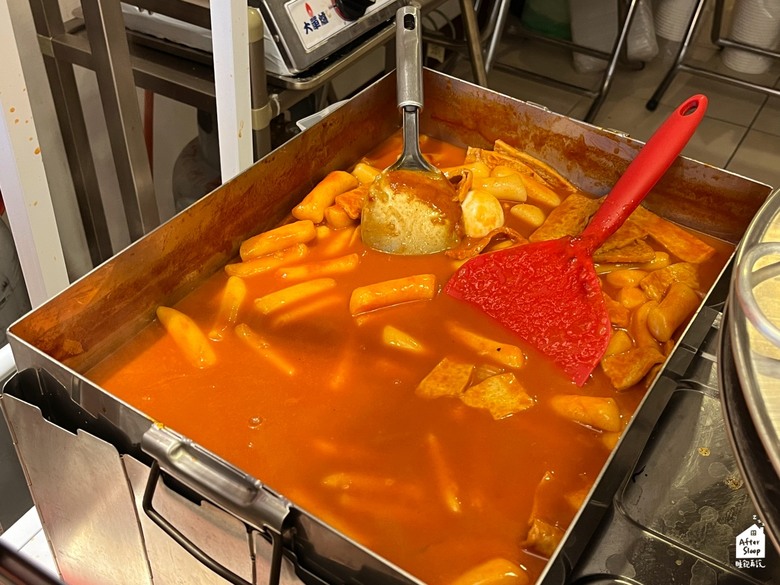 點我看大圖 高雄苓雅|心中麵線_令人滿足的大腸麵線與韓式辣炒年糕