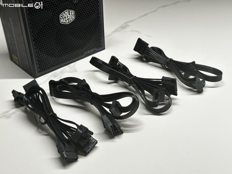 酷碼科技 GX III 1050 GOLD ATX 3.0電源