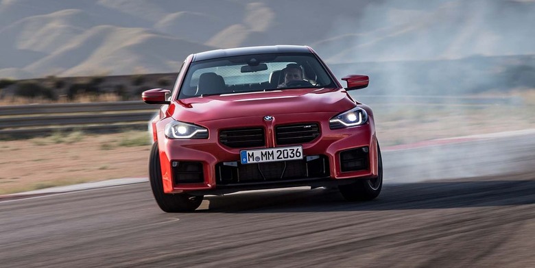 1.8噸重的閃電猛獸!BMW M2 G87山路試駕心得分享