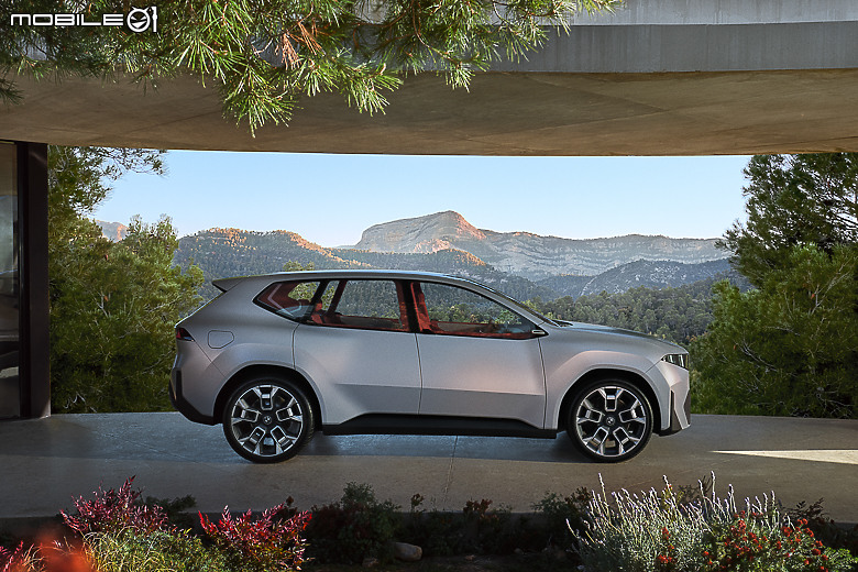 BMW 「Neue Klasse X」 全球首發直擊|滿滿黑科技的全新世代純電 SAV,2025年即將問世!