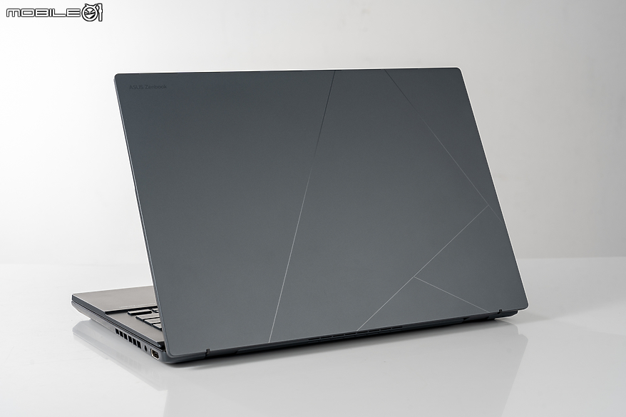 ASUS Zenbook DUO (2024) UX8406 測試報告|保有最佳行動效能與續航的雙螢幕筆電