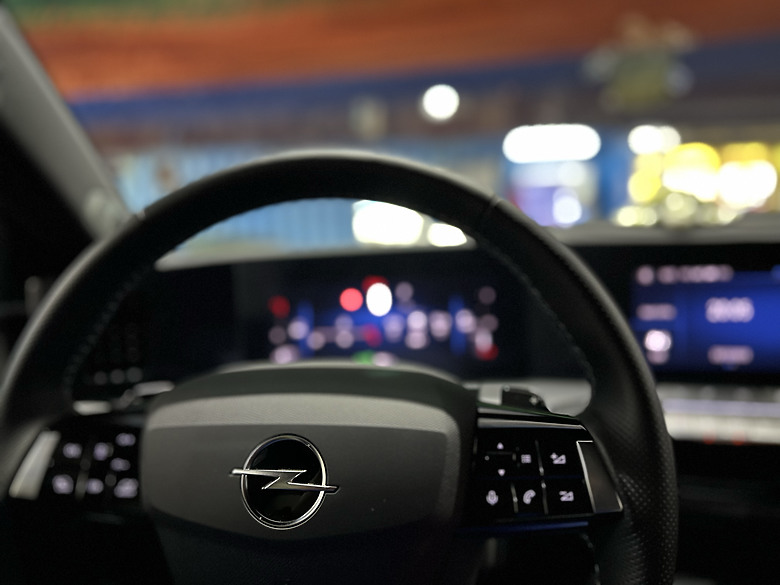 點我看大圖 2023 Opel Astra GS潮流版開箱