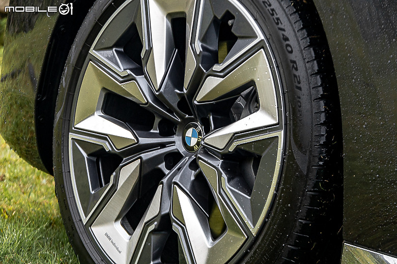 BMW i7 eDrive50 試駕|讓層峰買家想來電的尊榮旗艦