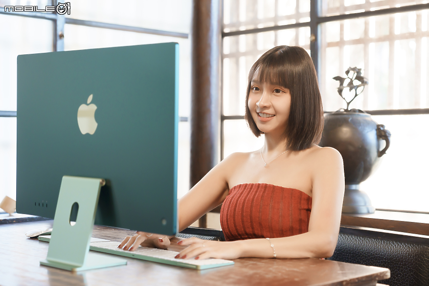 點我看大圖 Apple 24 吋 iMac 2023 體驗報告|基礎 M3 晶片依舊滿足工作、創作與遊戲需求