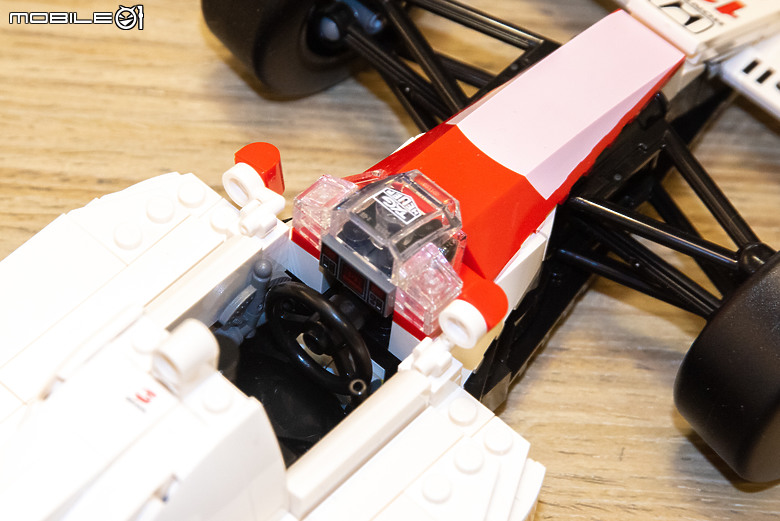 【開箱】LEGO 樂高三款 F1 賽車作品實拍:10330 McLaren MP4/4、42165/42171賓士W14 E Performance!