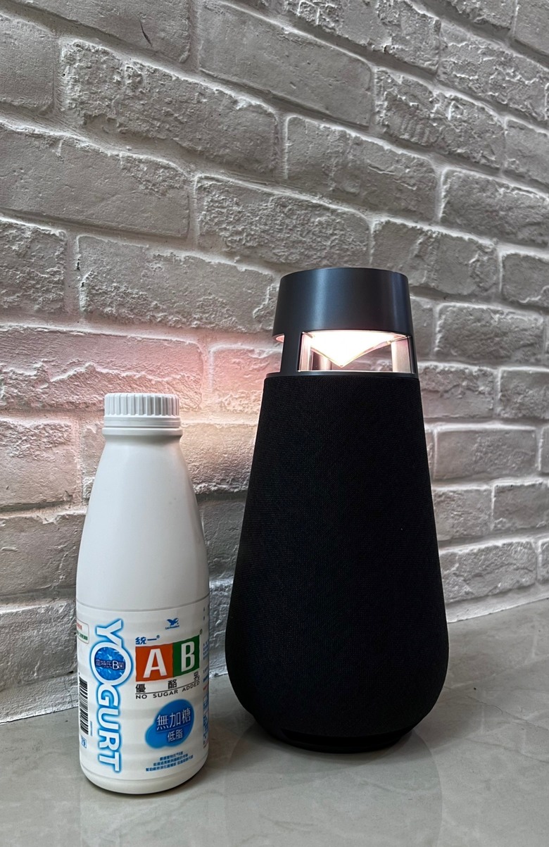 有音質又有顏質的LG XBOOM 360全景聲藍牙音響開箱