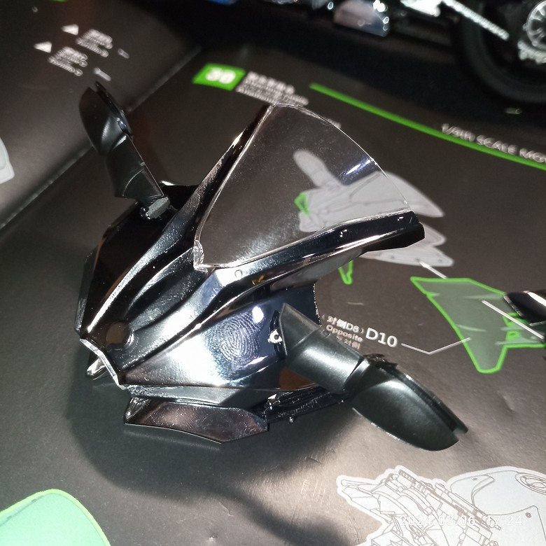 點我看大圖 【模型新手也能輕鬆組 Part1】MENG 1/9 KAWASAKI H2 悅色版 重機模型