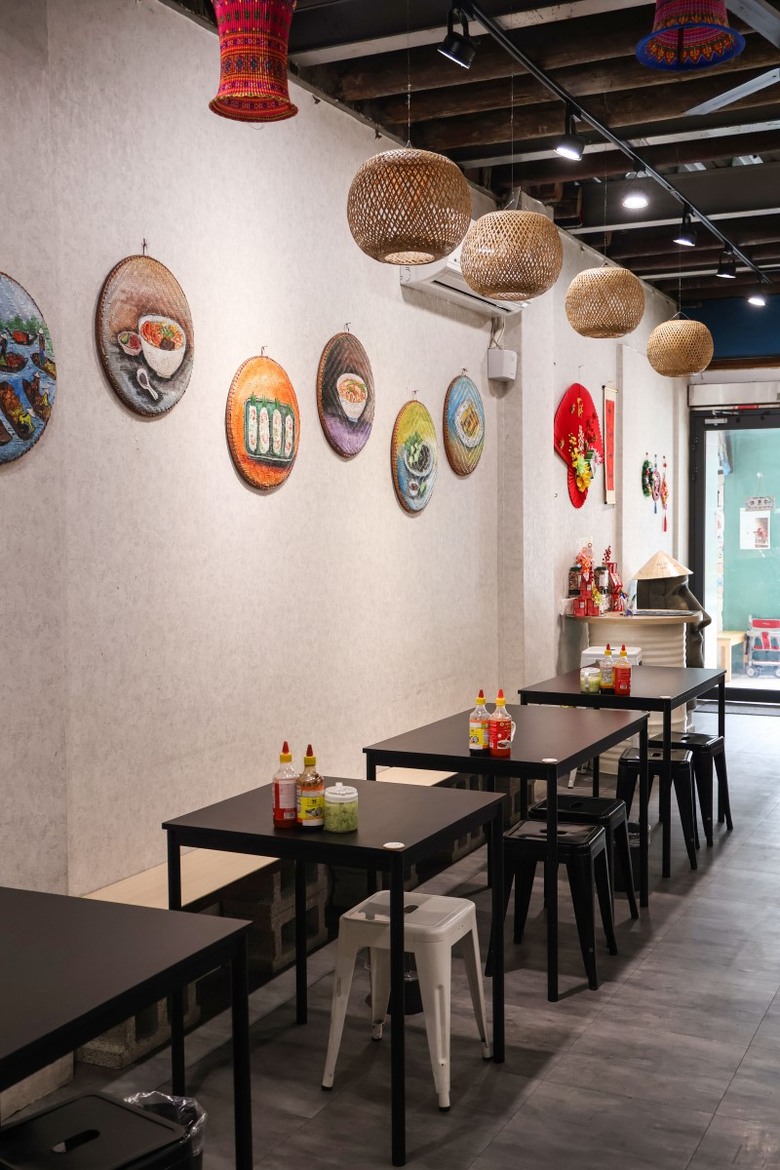 員林越南菜首選│正宗風味創意研發 「牛肉河粉」現點現沖！