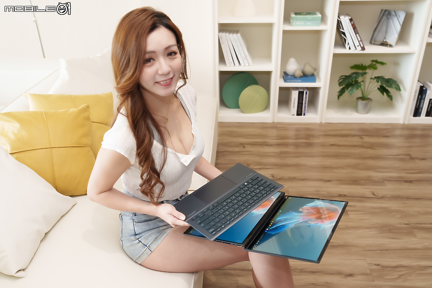 點我看大圖 ASUS Zenbook DUO (2024) UX8406 測試報告|保有最佳行動效能與續航的雙螢幕筆電
