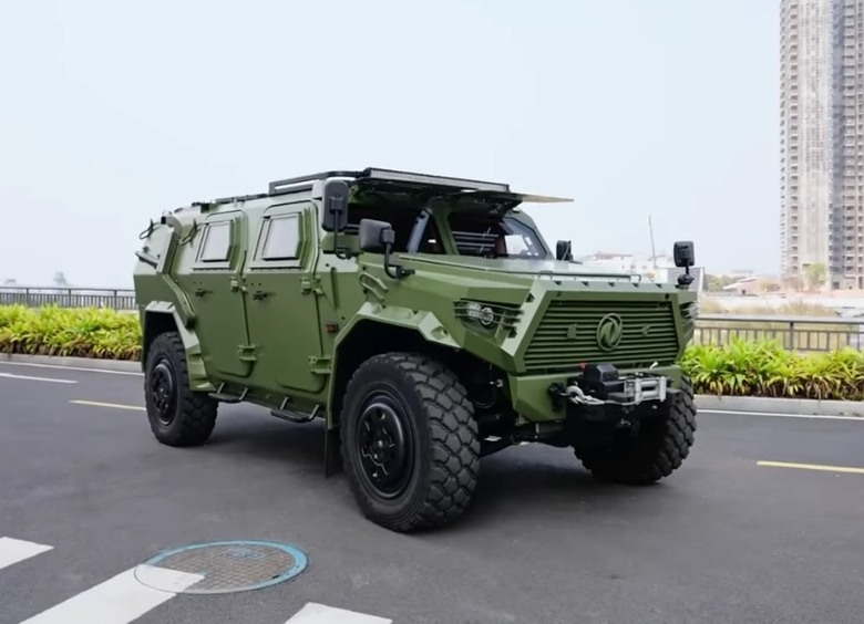 誇張啊，大陸車市連這種車都買的到！