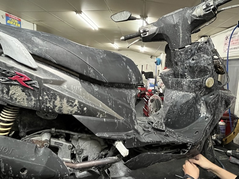 亞昕森中央泥爆受害者（已解決）